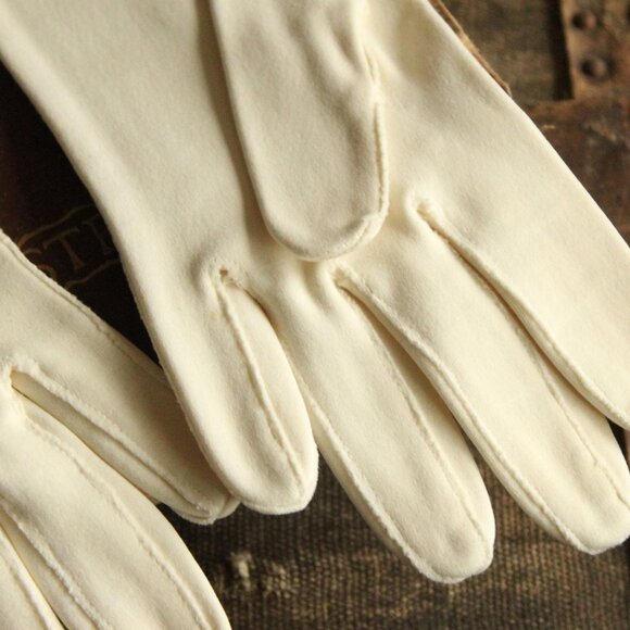 Vintage 1950s 1960s Gloves, White Opera Elbow Length - Picture 8 of 15